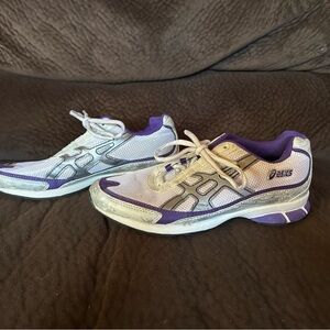 ASICS Gel Women's Purple and White Running Shoes, women’s size 5